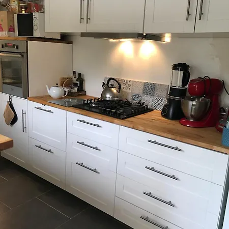 Spacieuse Dans Maison De Avec Jardin Séjour chez l'habitant
